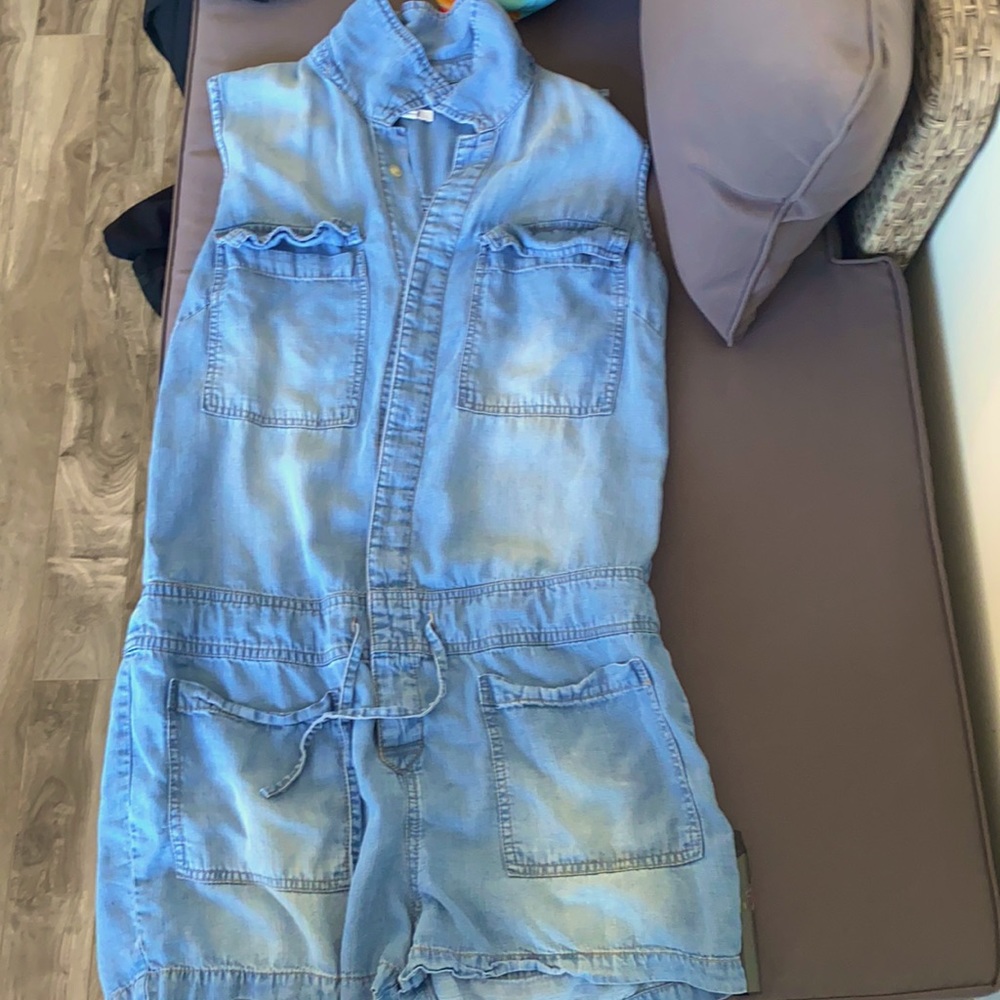 One piece jeans